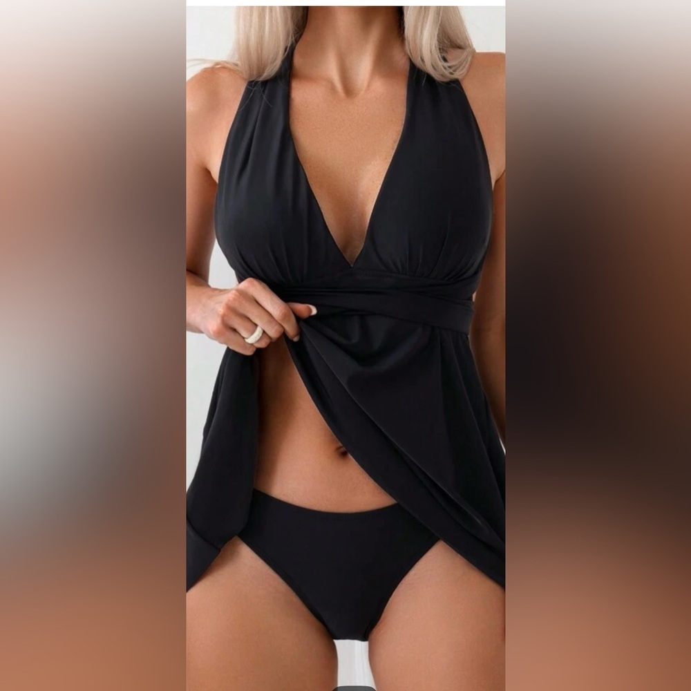 NWOT Black‎ Ruched Halter Backless Swim Dress